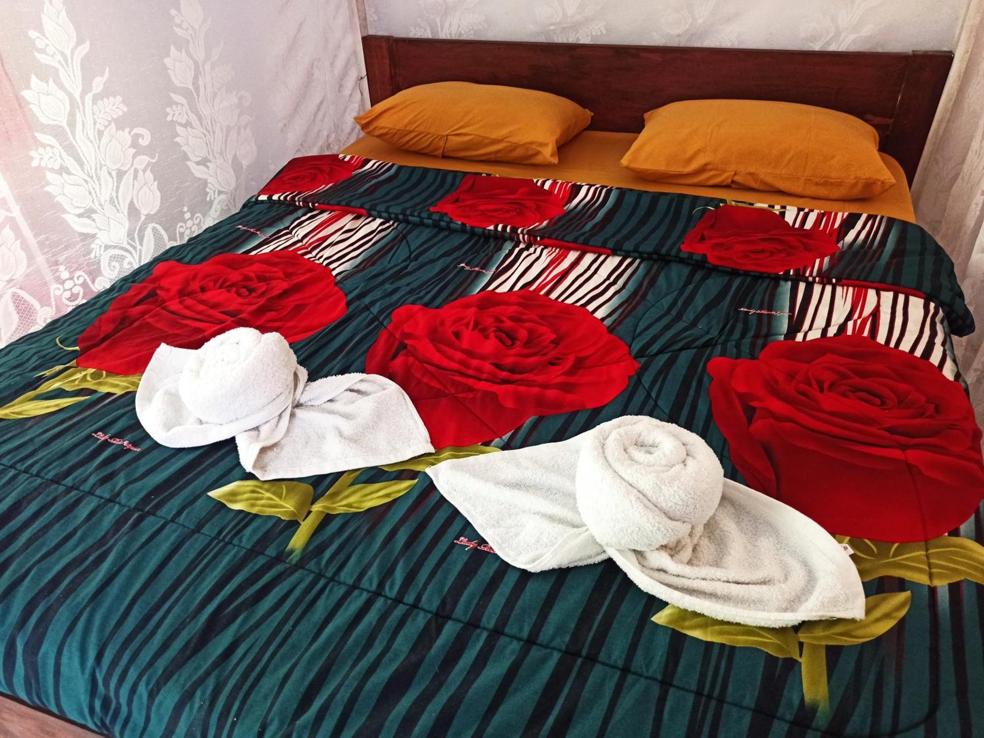 Tangkoko Jungle Homestay Rinondoran Zewnętrze zdjęcie